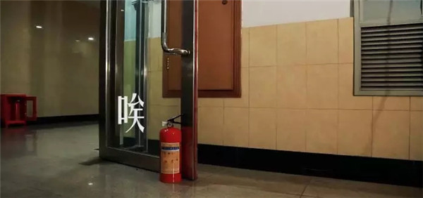 滅火器成精了！這又是哪一出戲？